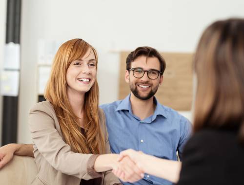 consultation-with-real-estate-agent