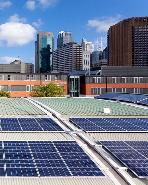 solar-panels-on-rooftop-of-commercial-building